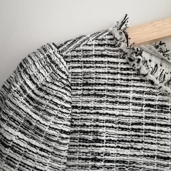 Rebecca Taylor Bouclé Tweed Top Fringe Hem Round Neck Heather Gray Blouse 6 - Picture 10 of 16